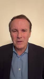 Suite : La HONTE ! En France, défigurer un policier te coûte moins cher  qu'un excès de vitesse. Nez cassé, dents arrachées ? Pas de souci : libre  dès le lendemain. La