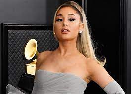 Ariana grande — intro 01:19. Ariana Grande S Bulgari Serpent Ring Steals Show Purewow