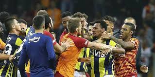 Denizlispor'un kazandığı penaltı doğru mu? Serdar Aziz Den Yumruk Aciklamasi Fotomac