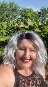 Folks, this is shocking and I’m quite unnerved. I was trying to make a  video for y’all about the grapes but there was something out in the  vineyard with me……, #findthefayetti