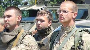 Смертная казнь ему не грозит. Poyavilis Foto Protasevicha Na Parade Azova V Mariupole