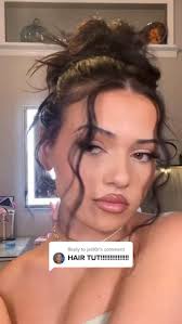 Iris Chau (irischau1010)