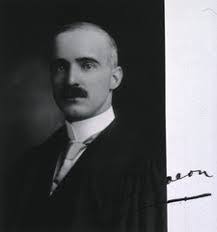 Frank Deacon's Instagram, Twitter & Facebook