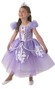 Tu vas donc pouvoir accéder gratuitement à toute une série de divertissements avec ton héroïne de sang royal. Prime Sofia Disney Princess Enfants Costume De Deguisement Medium 116cm Amazon Fr Jeux Deguisement Princesse Deguisement Princesse Sofia Deguisement