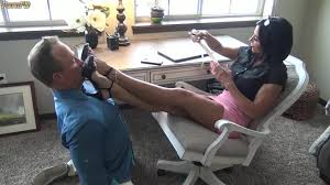 Goddess Zephy - Zephys office slave - FemdomVC