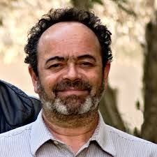 Roberto Lepe's Instagram, Twitter & Facebook