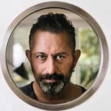 Cem yılmaz, komedyen, oyuncu ve yönetmen. Cem Yilmaz Wikitubia Fandom