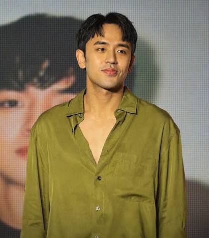 Sparkle star David Licauco has signed a film and series contract with Viva  Films.