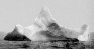 the iceberg that sank the titanic