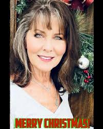 Karen Lawrence's Instagram, Twitter & Facebook