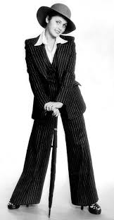 Joanne Latham: ladiesinsuits