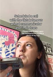 Johanna Bloom's Instagram, Twitter & Facebook