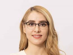 How to Choose Cat Eye Glasses for Your Face