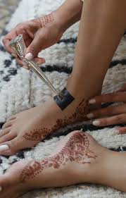 Get A Perfect Diy Henna Design Every Time With Mihenna S Pre Made Henna Paste And Our Easy To Use Sticker S Henna Tattoo Diy Diy Henna Designs Henna Tattoo Kit