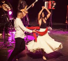 Gruppo di pizzica salentina di san vito. Notte Taranta Tre Etoile Della Danza Sul Palco Di Melpignano Tra Tecnica Classica E Pizzica Salentina Benvenuti Su Tinkermagazine