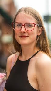 Exeter street portraits with Annie, #portraits #streetportraits #exeter