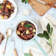 Bourguignon Vegetarien Fais Moi Croquer Recette En 2020 Repas Frais Cuisine Vegetalienne Recette Bourguignon