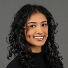 I am thrilled to announce that this May, I graduated summa cum laude with a  Bachelor of Science in Public Health at the University of Illinois Chicago  School of Public Health! I