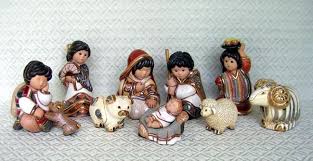 This Nativity Scene Is Hand Carved And Detailed In A Fine Grain Earthenware Ceramic Material By Artesania Rinconad Nativity Nativity Set Christmas Nativity Set