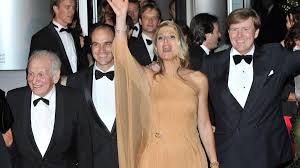 Das hochzeitskleid gehört zum schönsten tag des lebens wie der perfekte bräutigam, dem mann mit. Willem Alexander Und Maxima So Holprig War Ihr Weg Zur Royalen Hochzeit