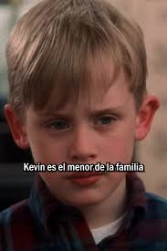 El padre de Franklin trabaja en el ejército, por lo que constantemente  tienen que mudarse de ciudad. Franklin hace su mejor esfuerzo por adaptarse  a los cambios, pero siente que no pertenece