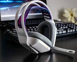 Can it keep up with the competition? Logitech G733 Lightspeed Im Test Drahtloses Headset Fur Streamer