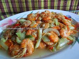 Resep Tumis Labu Siam Spesial Udang Bumbu Pedas