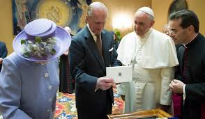 El duque de edimburgo, felipe mountbatten, ha fallecido hoy en el castillo de windsor a los 99 años, según ha comunicado buckingham palace a través de un comunicado en instagram y en su página. Oydpcxgynkumum