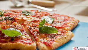 Quella che vi propongo oggi è la miglior ricetta di pizza da fare in casa sperimentata fino ad oggi! Pizza Fatta In Casa Ricetta It