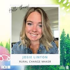 Carrie Lyon's Instagram, Twitter & Facebook