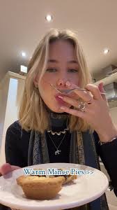 Annabel Dejong Mince Pie