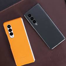 The galaxy z flip 5g was released with a launch price of around $1,449. W Mxiuk3 Hdram