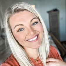 Michaela Thomson's Instagram, Twitter & Facebook