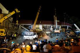 Jun 23, 2021 · on 29 october 2019, two strong earthquakes struck the province of north cotabato, mindanao. Watch Philippines Earthquake Spills High Rise Swimming Pool Water Onto Streets Below