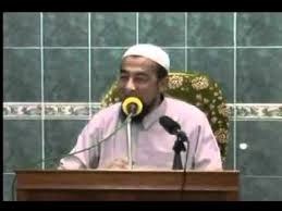 Kalau saya beranggapan itu darah istihadhah, karena warnanya yang merah dan tidak berbau busuk. Ustaz Azhar Idrus Darah Haid Istihadah Waktu Waktu Solat Clip1 6 Youtube