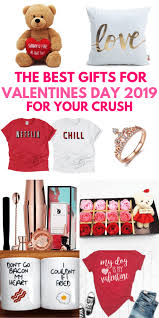 Chocolate is a classic valentine's day gift idea, but this set from organic brand chuao spices things up with flavors such as sprinkle dreams, potato chip, and sweet & salty. Gifts Ifeas Valentines Gifts For Boyfriend Thoughtful Gifts For Him Valentine Gifts