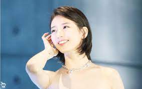 Short hair for girls can surprisingly give a modern and chic look if done properly. Female K Pop Idols That Look Attractive With Short Hairstyle Channel K