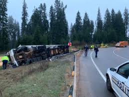 Tragedie rutieră în județul suceava. Accident La Poiana Stampei Un Tir S A RÄƒsturnat Intr O CurbÄƒ Deosebit De PericuloasÄƒ Jurnaldesuceava Ro
