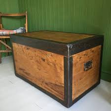 What great little coffee table. Antique Campaign Chest Ww1 Military Wooden Trunk Coffee Table Zinc Lining Key 032vtc La La157800 Loveantiques Com