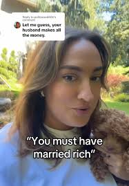 Advising My Friend to Marry That Rich Man