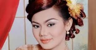 Torop pe si boru na uli , tinodo ni rohakku holan ho do ito. Lirik Lagu Putri Silitonga Boan Ma Au Liriklagu Id