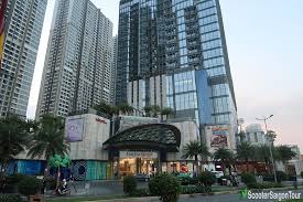 Vinmart landmark 81 khai trương ngày 26/7/2018 sẽ nâng tổng số siêu thị vinmart trên cả nước lên con số 71. Vincom Center Landmark 81 Shopping Mall Scooter Saigon Tour