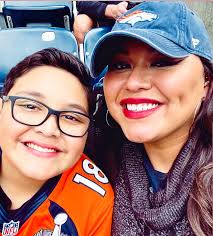 Made the trip from Denver to Houston! Broncos Country 🧡💙 Showed up and  Showed out in Houston! Bar meet up Saturday evening. Tailgate meet up