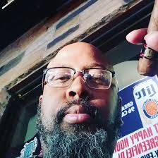 De'Shawn Ewing (@deshawnmilw) • Instagram photos and videos