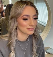 Beautiful birthday tradition makeup appointment for our @libbysimpson_ 🐆  🤎 lashes and brow lam also by me @aw_makeupartist.x 🩷