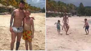 Find the perfect jorge horacio messi stock photos and editorial news pictures from getty images. 11 Year Old Kid From London Plays Football With Lionel Messi On Holiday Sportbible