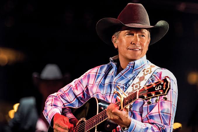 George Strait Renews Las Vegas Residency With 2019 Dates