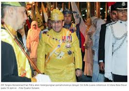 He was proclaimed as the tengku mahkota of kelantan on 18 october 2010 upon the accession of his elder brother, sultan muhammad v as the. Tahniah Cik Sofie Louise Johansson Jadi Pilihan Hati Tengku Mahkota Kelantan