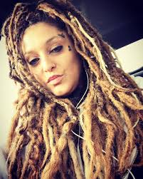 Folsom Prison While waiting for a restaurant to be open up in Marietta. I  decided to kiss a street performers guitar ! Thanks again Freddy Jenkins