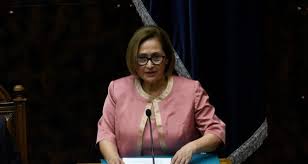 Defensora de los dd.hh y d° de las mujeres, del agua y los recursos del mar. Adriana Munoz Asume Como Presidenta Del Senado Es La Segunda Mujer En Ocupar El Cargo Diario El Pulso Desde O Higgins Para Chile Y El Mundo